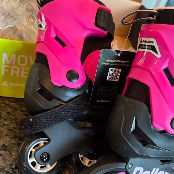 Rollerblade Kids' Pink and Black Skates - Picture 3 of 16
